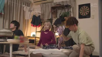 ROYD-229 我有个有男朋友的女性朋友，她每天都来我家过夜，不知不觉中就勾引我，但我却鼓不起勇气 #春陽モカ #春阳萌花